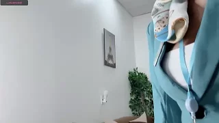 Mono-Stewardesss nude pussy closeups on cam for live sex video chat