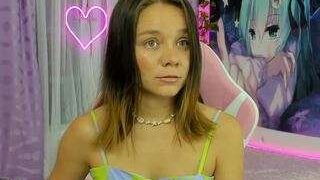 Petitte nude before cam – live sex chat