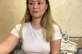 Caramelleee_ nude pussy closeups on cam for live sex video chat