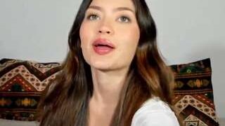 JuliM nude before webcamcam – live sex chat