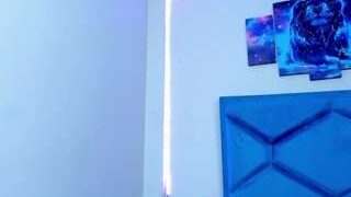 Porn-Queen nude before webcamcam – live sex chat