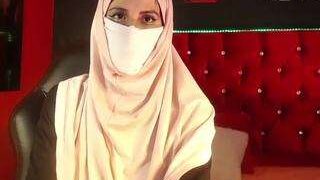 LailaIsa nude before webcamcam – live sex chat