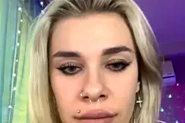 Queen_of_pain nude closeups on webcam for live sex video chat