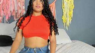 NICOLLE nude before webcamcam – live sex chat
