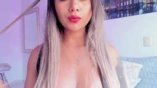 AmandaMadrid nude before webcamcam – live sex chat