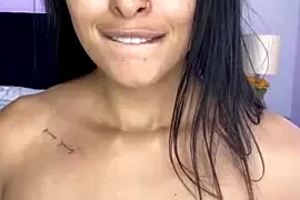 DannaRayyy nude closeups on webcam for live sex video chat