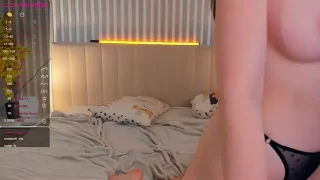 DaisyFinnell nude closeups on webcam for live sex video chat