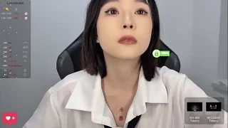 wenwen-baby nude closeups on webcam for live sex video chat
