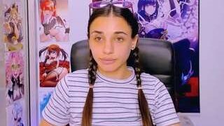 Foxy-grey nude before webcamcam – live sex chat