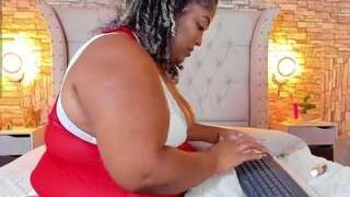 RichelleQueen nude before webcamcam – live sex chat