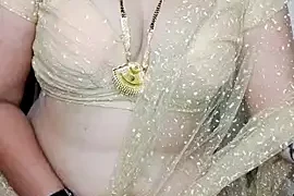 traditional_housewife nude closeups on webcam for live sex video chat