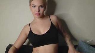 AlexaWells nude before webcamcam – live sex chat