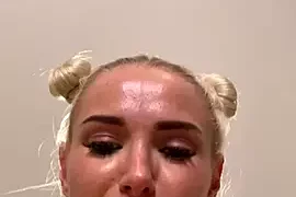 chelseablonde nude closeups on webcam for live sex video chat