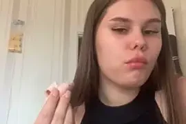DiaFlower nude closeups on webcam for live sex video chat