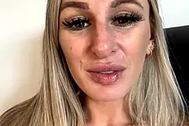 Liana_Lou nude closeups on webcam for live sex video chat