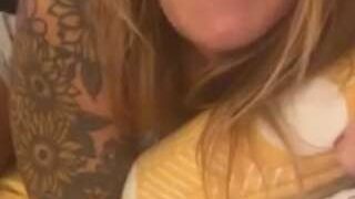 Goldengirl44 nude before webcamcam – live sex chat