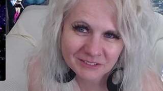 MILF Butterfly nude before webcamcam – live sex chat