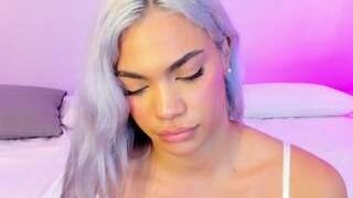 Shelynna, ? nude before webcamcam – live sex chat