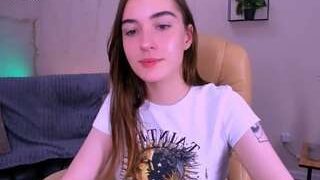 Vikky-dreams nude before webcamcam – live sex chat