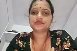 INDIANUE nude closeups on webcam for live sex video chat