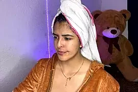 kim_zaratte nude closeups on webcam for live sex video chat