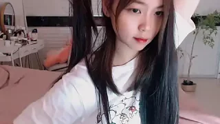 -Lucky_Girl nude closeups on webcam for live sex video chat