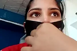 Nisha_Cute nude closeups on webcam for live sex video chat