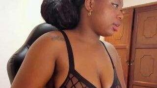 Aranza-Ruizz nude before webcamcam – live sex chat