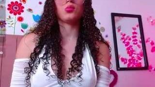 Clohe nude before webcamcam – live sex chat