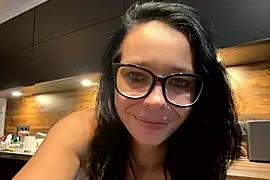 Lustvolle_lady nude closeups on webcam for live sex video chat