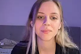 lunawolf21 nude closeups on webcam for live sex video chat