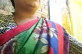 Hot-Nayna nude closeups on webcam for live sex video chat