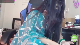 Meadow_Rain nude closeups on webcam for live sex video chat
