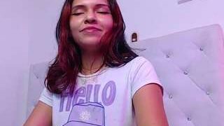 Petiteslut nude before webcamcam – live sex chat