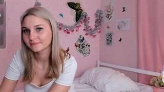 SynnoveEstabrooks nude before webcamcam – live sex chat