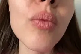 AmiLavs nude closeups on webcam for live sex video chat