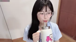 4uoki nude closeups on webcam for live sex video chat