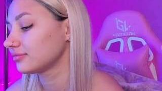 Mary-Blairs nude before webcamcam – live sex chat