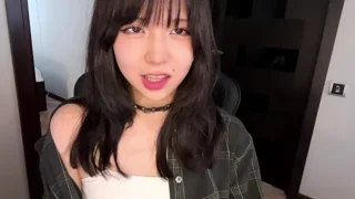 melana_love nude closeups on webcam for live sex video chat