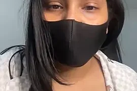 Roshini_Walia nude closeups on webcam for live sex video chat