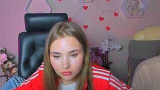 Laura-whisper nude before webcamcam – live sex chat