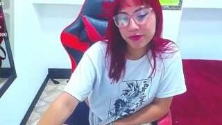 Mely-red nude before webcamcam – live sex chat