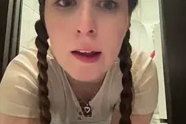 cuteperseon nude closeups on webcam for live sex video chat