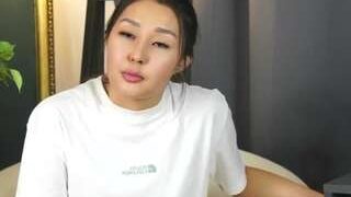 ErlinaFeathers nude before webcamcam – live sex chat