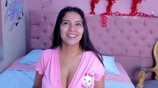 IsabellaLuxe nude before webcamcam – live sex chat