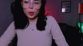 Laura-queen nude before webcamcam – live sex chat