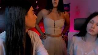 Helly-kiss nude before webcamcam – live sex chat