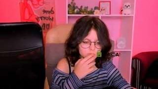 Ellie-fire nude before webcamcam – live sex chat