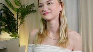 SusieColonel nude before webcamcam – live sex chat