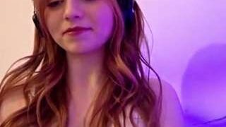 AmberHamor nude before webcamcam – live sex chat